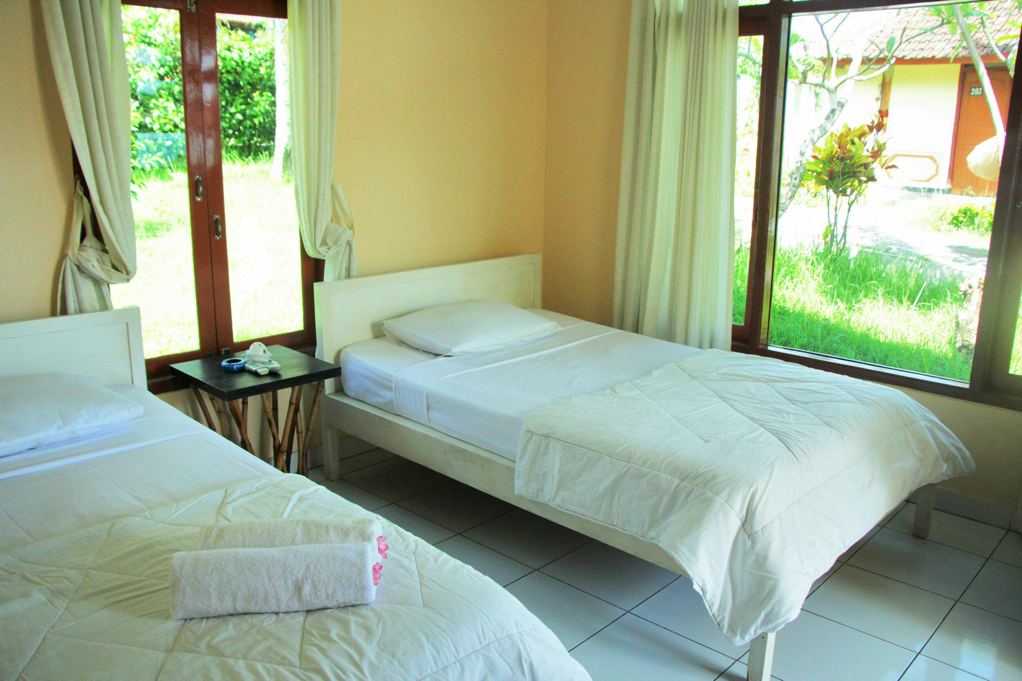 Soka Indah Restaurant & Bungalows Selemadeg  Dış mekan fotoğraf